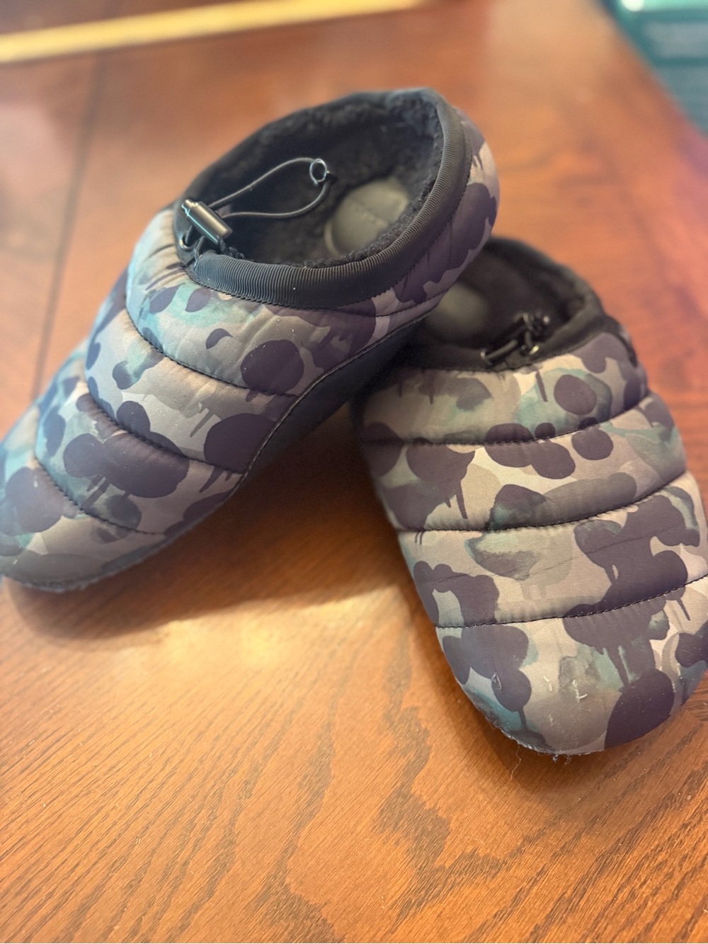 Coach Camo wild beast Puffer Slippers / Slip-On Shoes size 9